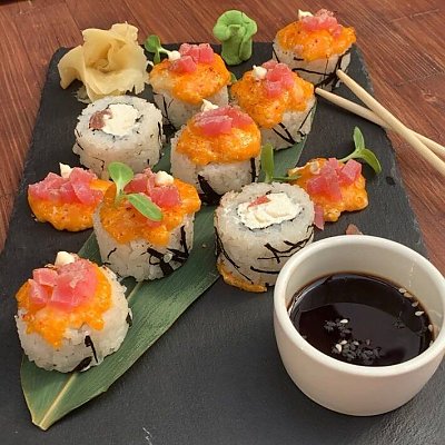 Заказать Запечённый ролл с тунцом, Golden Chef Sushi