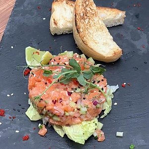 Тартар из форели, Golden Chef Sushi