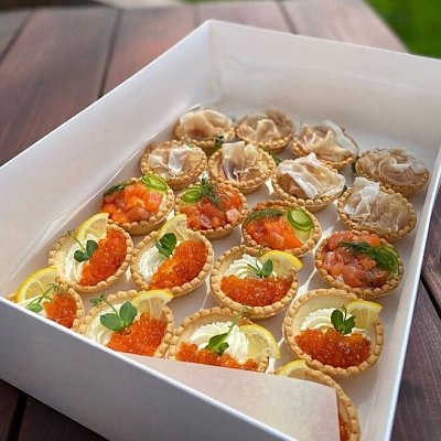 Заказать Гастробокс Тарталетки Микс №2, Golden Chef Sushi