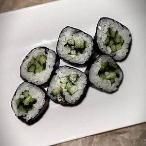 Мини ролл с огурцом, Бар Медведь