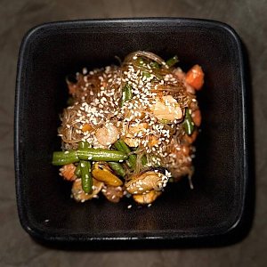 Фунчоза с морепродуктами, Бар Медведь