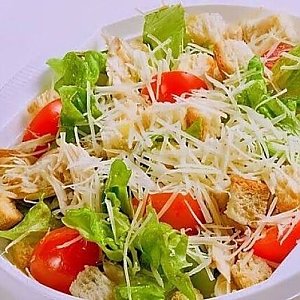 Салат Цезарь с креветками, Бар Медведь