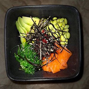 Поке боул с лососем, Бар Медведь