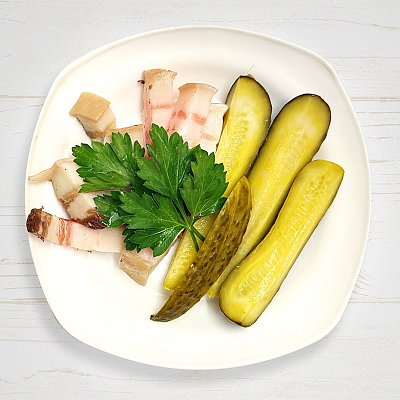 Заказать Грудинка соленая с огурцом маринованным, ТеремЪ