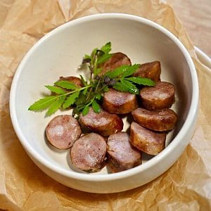 Колбаски Барбекю, Бранч Про