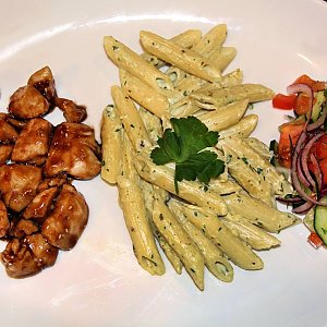 Цыпленок в соусе барбекю, Мерв ТМ