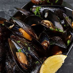 Мидии голубые в вине, SHTUKA