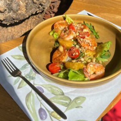 Заказать Салат с креветками, Кафе Bosco