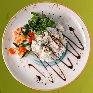 Рис с куриным соте, Mideo Lounge