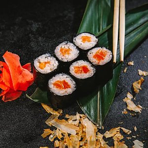 Мини ролл с лососем, Пёс и Лис