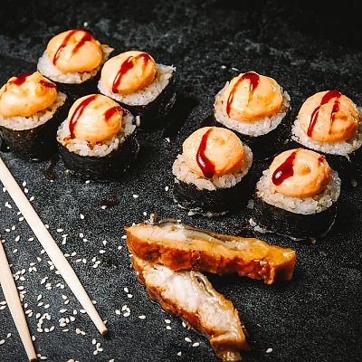 Заказать Ролл Угорь который выжил, Пёс и Лис