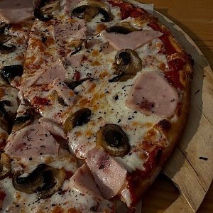 Пицца Ветчина и грибы 33см, Кайо