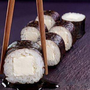 Хосомак Тофу, Sushi Hub