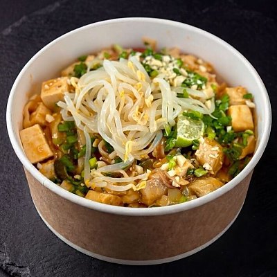 Заказать Пад Тай с куриной грудкой L, Sushi Hub