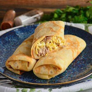 Блинчики с курицей, моцареллой и яйцом, Свеча