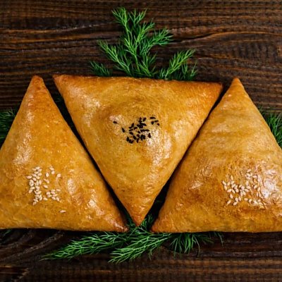 Заказать Самса с курицей и сыром Сулугуни, Тандырная