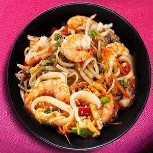 Wok с креветками и кальмаром, Босс Лосось - Брест