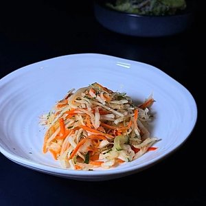 Салат из свежей капусты с овощами, Библиотека