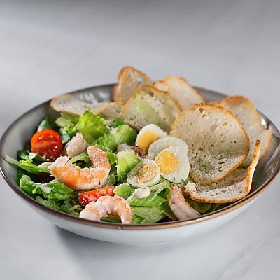 Заказать Салат Цезарь с креветкой, Кропкi (на Советской)