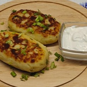 Бульбянники с сыром и зеленью, ХуткаБульба