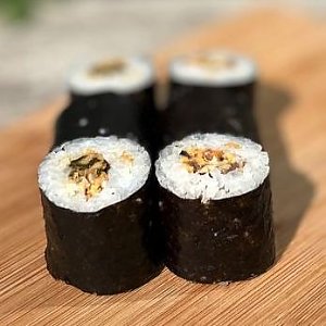 Маки с мидиями, Аригато