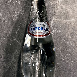Минеральная вода Боровая газированная 0.33л, Гурманофф