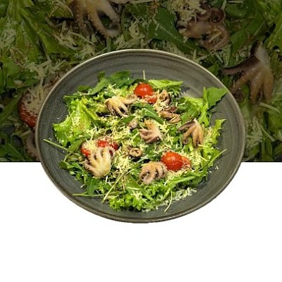 Заказать Салат с бейби осьминогами и соусом Понзу, Гурманофф