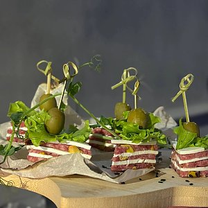 Сет Нежный, Платина