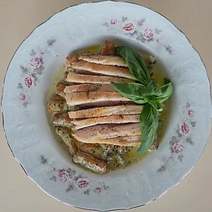 Филе цыпленка с ньокками и вишенками, Ciao!