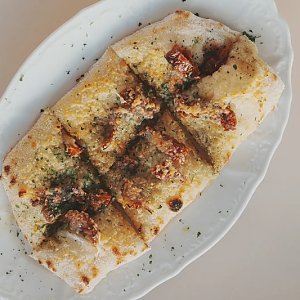 Фокачча с пармезаном и томатами черри, Ciao!