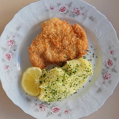 Заказать Шницель из цыпленка с картофельным пюре, Ciao!