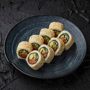 Ролл Филадельфия в кунжуте, Чайка · Суши