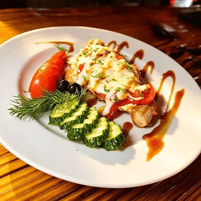 Заказать Стейк из курицы с овощами и сыром, Bar Joker