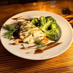 Стейк из курицы с гарниром, Bar Joker