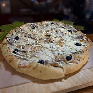 Пицца Цыпленок ‑ Хряк, Bar Joker