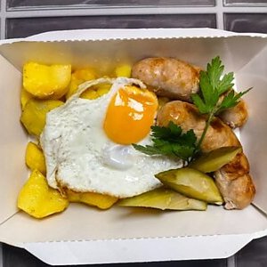 Картофель запеченный с домашней колбасой, Быстрая Трапеза