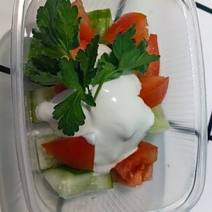 Салат овощной со сметаной, Быстрая Трапеза
