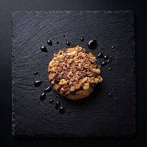 Жареный пончик с беконом, Sushi Dream - Минск