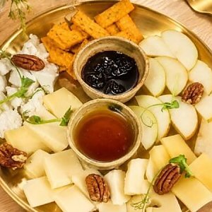 Антипасти Сырное, Кафе Счастье