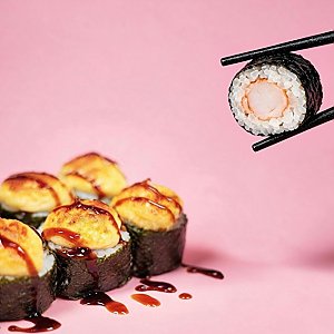 Запеченный мини ролл с королевской креветкой, FUJI ROLL
