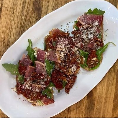 Заказать Брускетта с вяленым мясом и сыром Пармезан, Jam