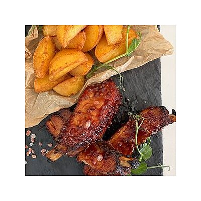 Заказать Ребра с картофельными дольками и соусом BBQ, Гусси Гусси
