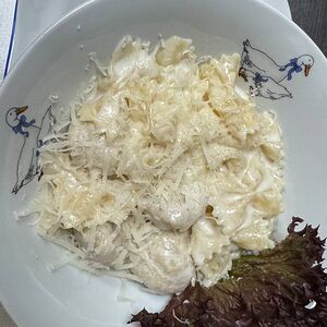 Макарошки в сливках с фрикадельками, Гусси Гусси