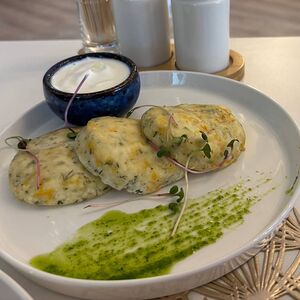 Сырники с сыром и укропом, Гусси Гусси