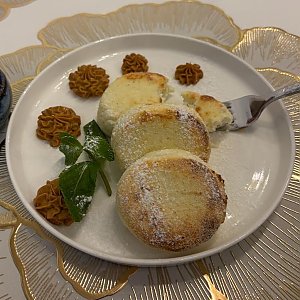 Сырники классические со сметаной и сгущенкой, Ресторан Белорусской Кухни