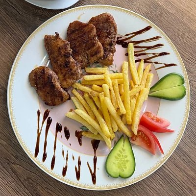 Заказать Медальон куриный с картофелем фри, Чайхана - Пинск