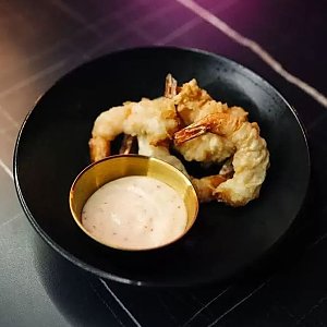 Креветки с золотым загаром, Джентельменс Хаус