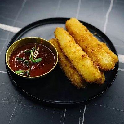 Заказать Жареный сулугуни с соусом, Джентельменс Хаус