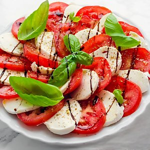 Салат Капрезе, 7 Пятниц