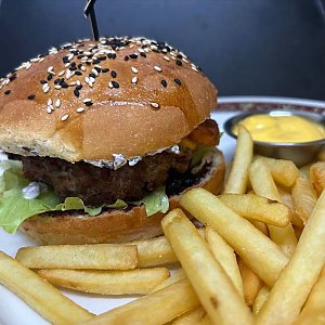 Бургер Blueberry Beef, 7 Пятниц